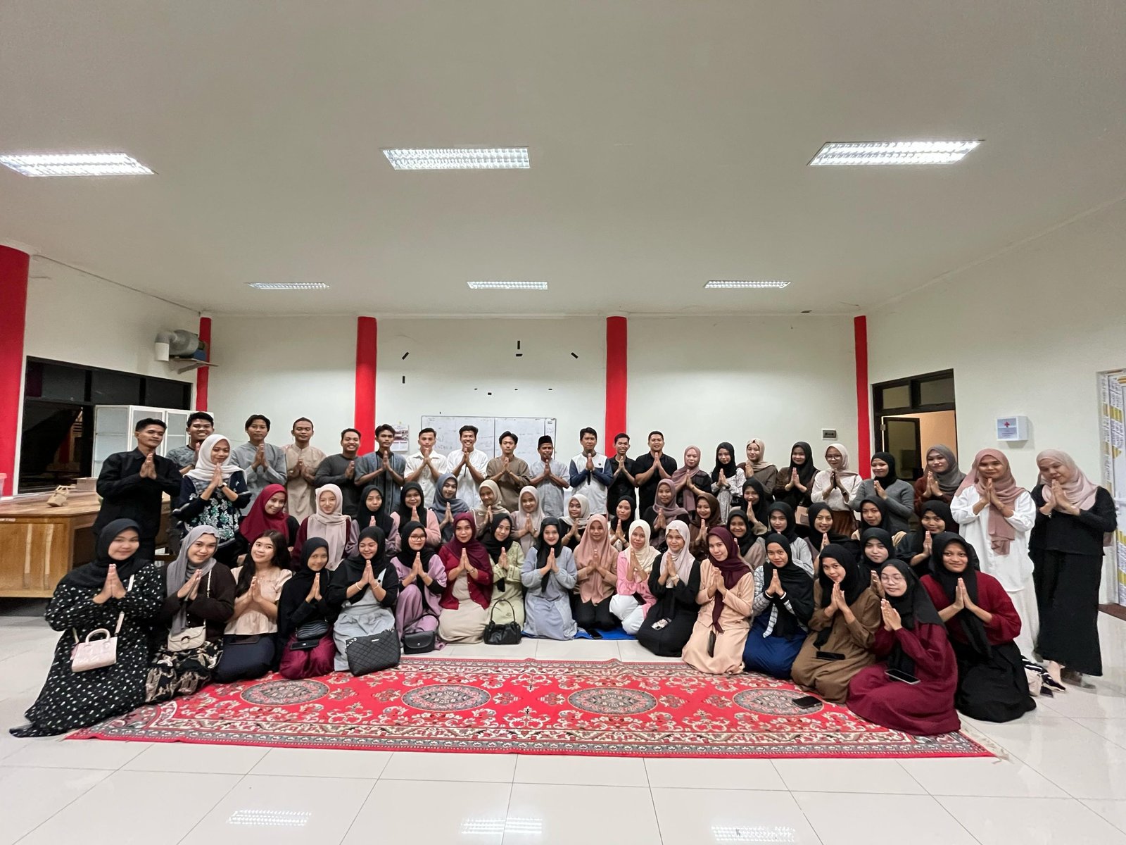 Buka Puasa Bersama HIMAFI FKIP Universitas Tadulako: Momen Silaturahmi dan Kebersamaan di Bulan Ramadan