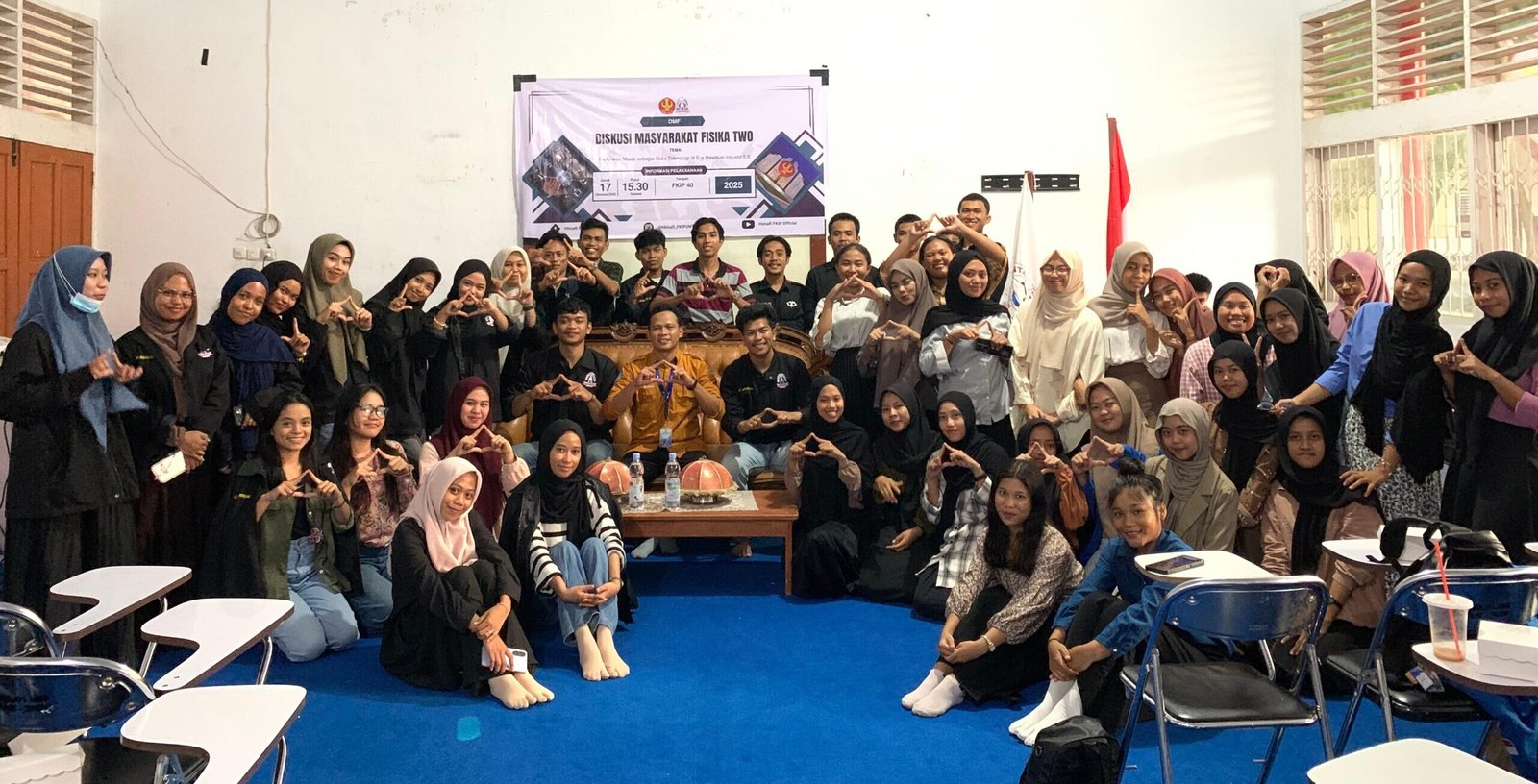 Diskusi Masyarakat Fisika ke-2: Menginspirasi Fisikawan Muda sebagai Duta Teknologi di Era Revolusi Industri 5.0